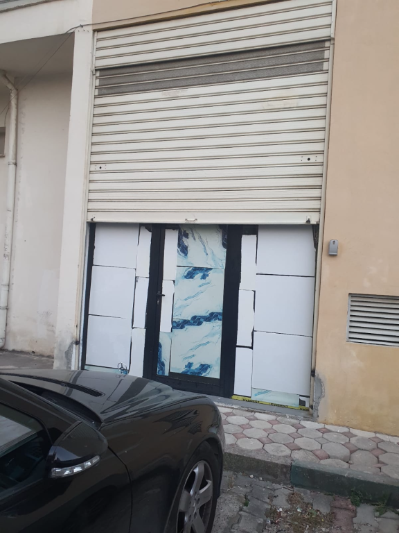 Negozio in affitto presso il campo di aviazione