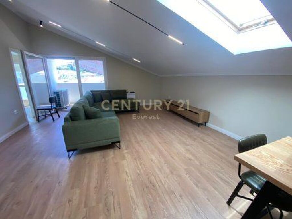 KODRA E PRIFTIT, JAPIM APARTAMENT 3+1+2 ME QIRA