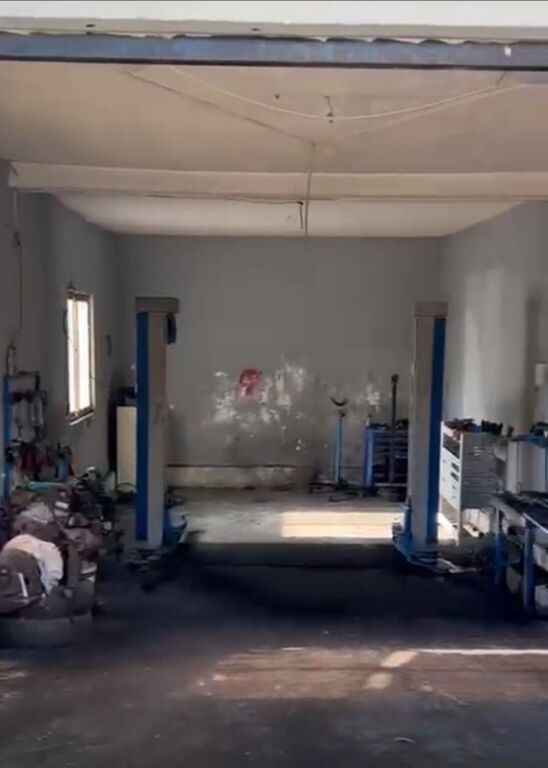 Jepet me qera Servis Makinash tek Rruga dytesore Autostrada Tirane / Durres