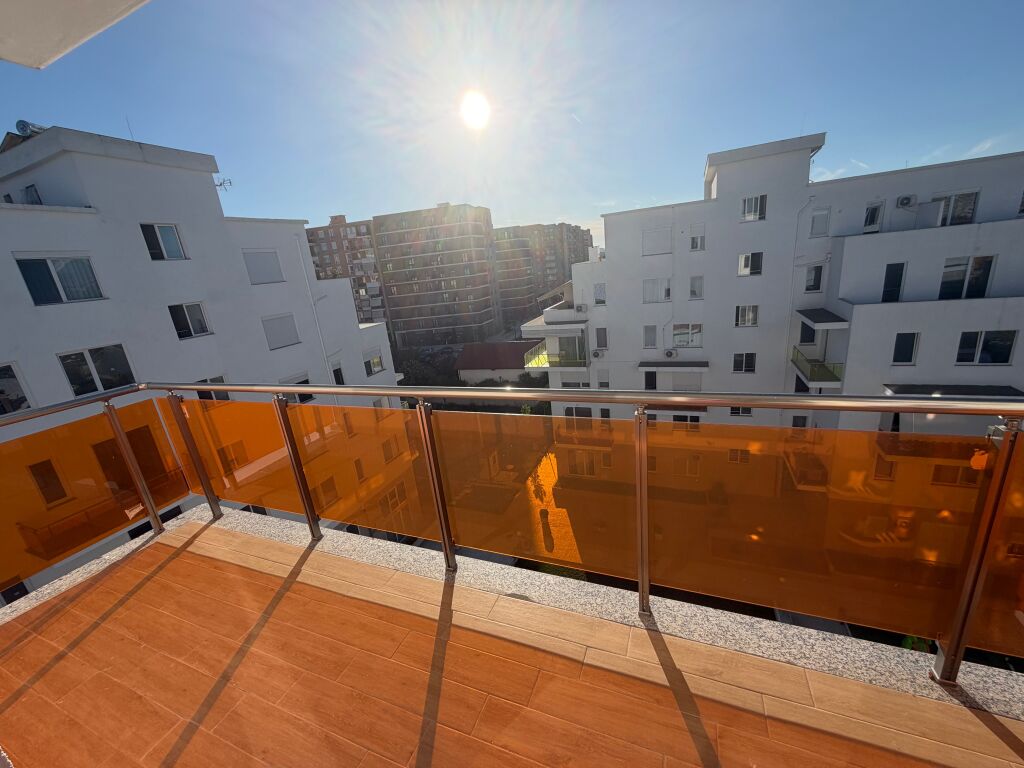 Shitet 2+1,afer urban gate astir,142.500 leke,jo kredi