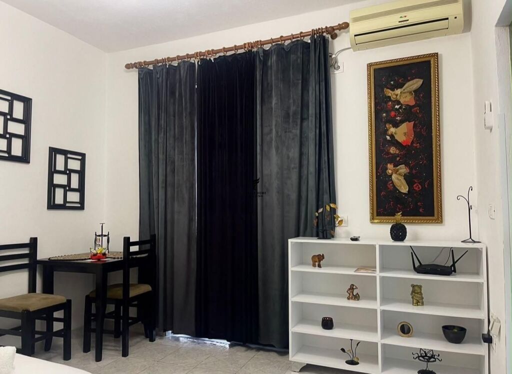 MONOLOCALE IN AFFITTO 38 M2 STAZIONE DEI TRENI 39.000 LEKE FH-77627