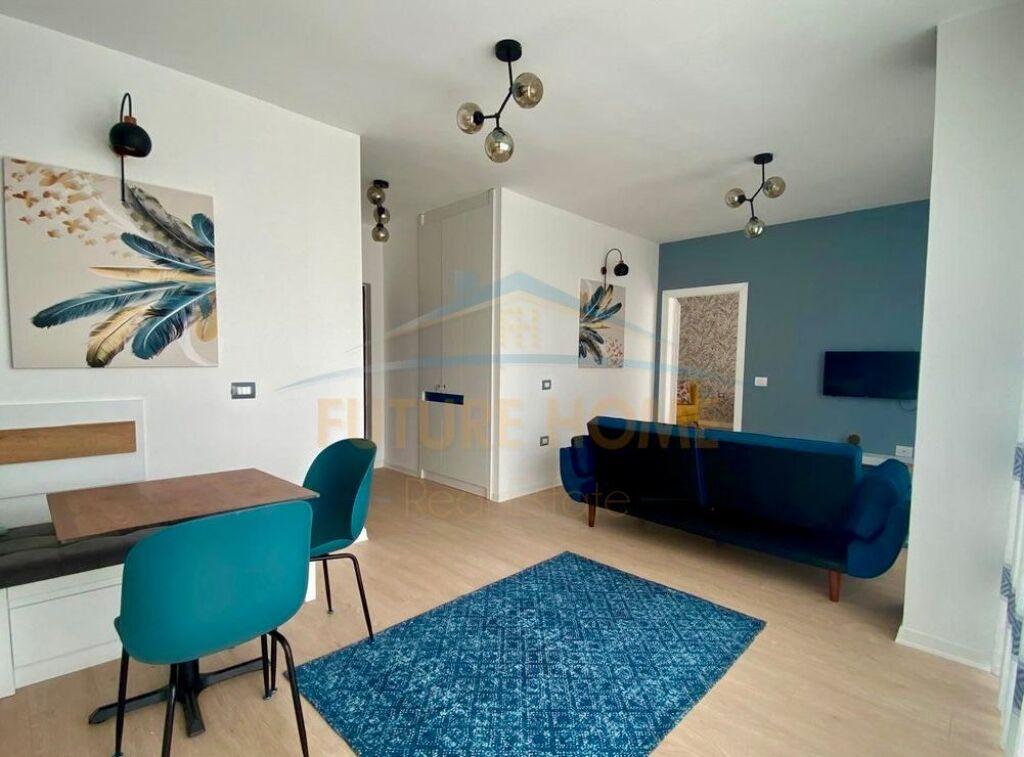Qera, Apartament 1+1, Komuna e Parisit, Tiranë
