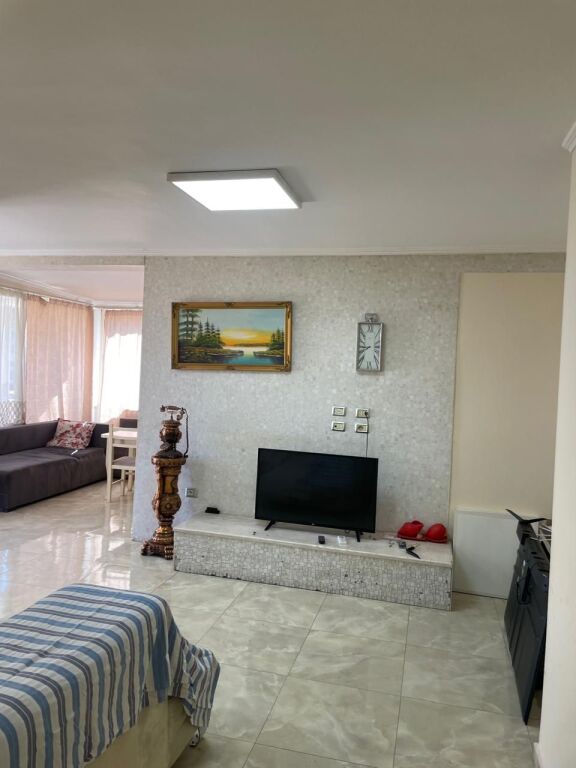Apartament per Zyra