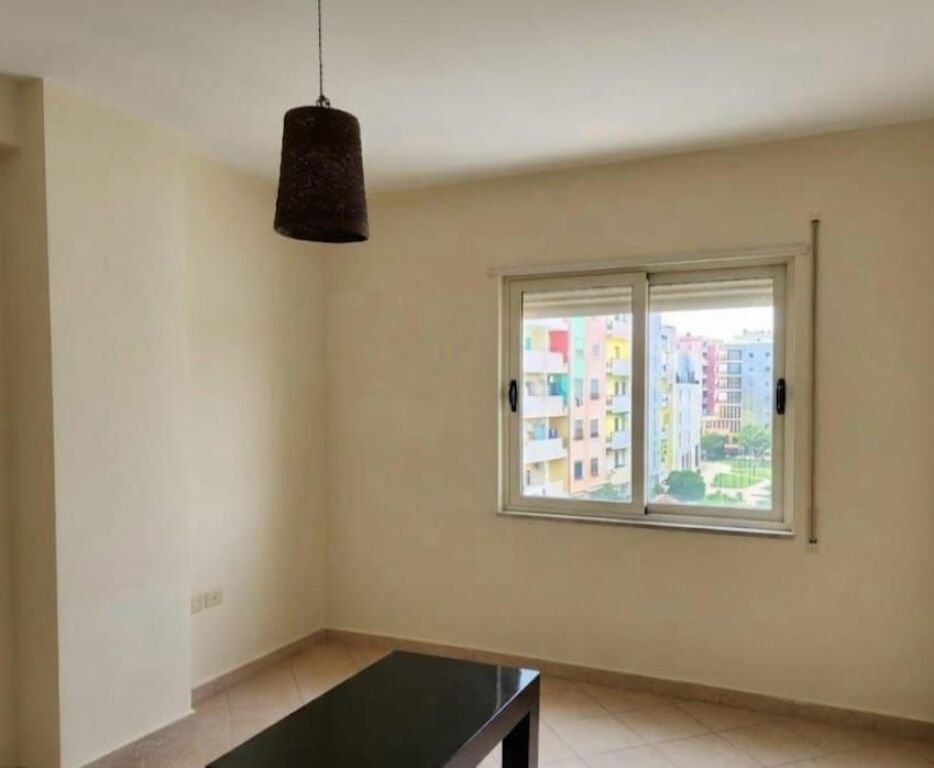 Qera | Apartament 2 + 1 | Stacioni i Trenit | 550 €/muaj