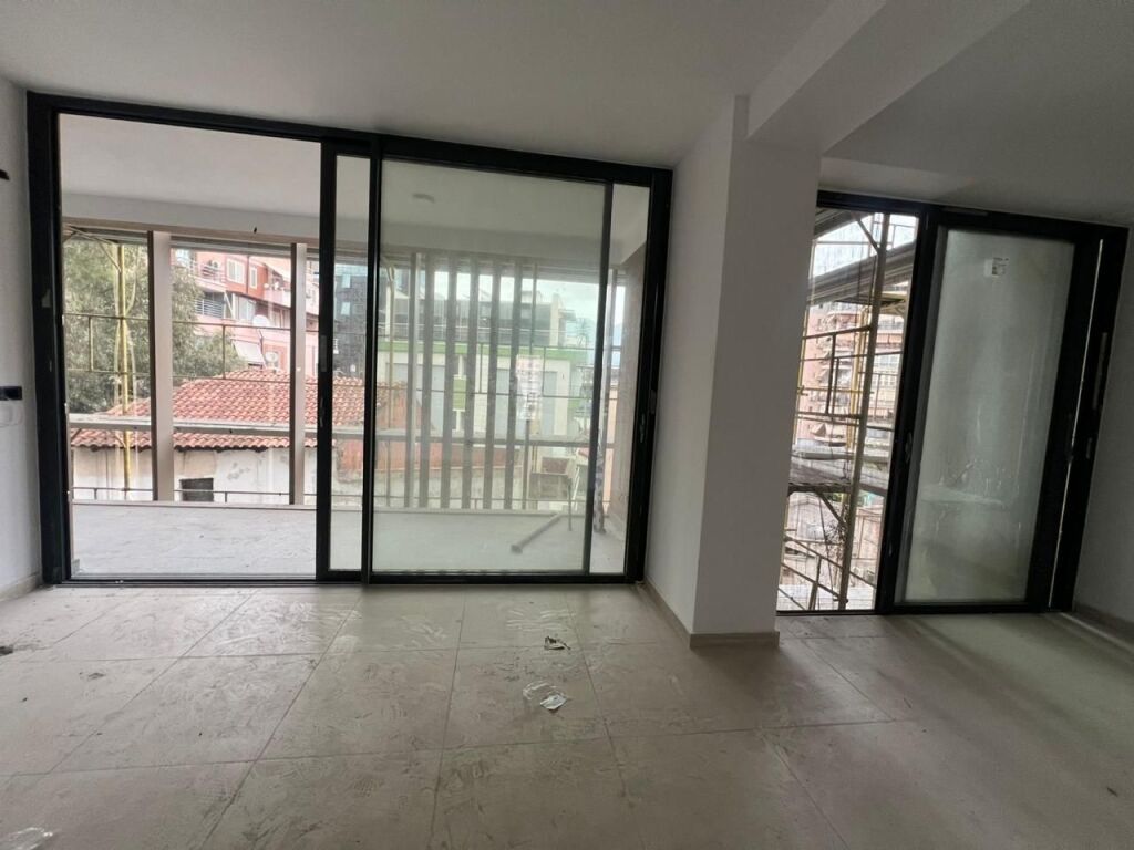 Apartment 2+1 for sale in the Center/ Near Selvia