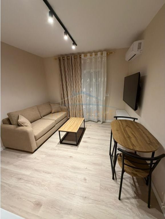 Qera,Apartament 1+1,Fresk