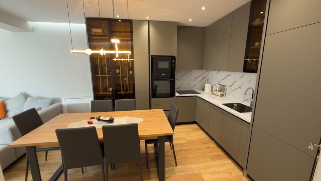Qera, Apartament 2+1 + Post Parkimi, Kodra e Diellit , Tirane . Empire69941