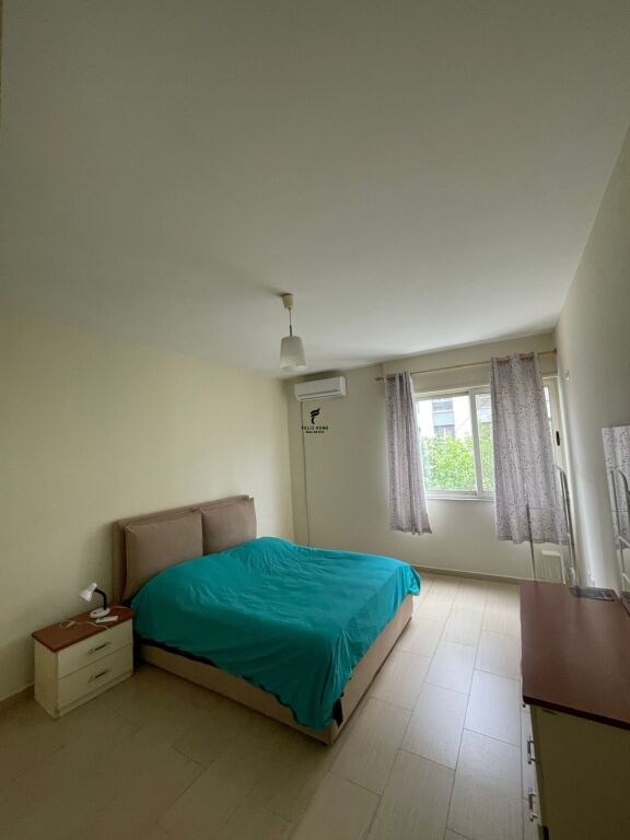 APARTAMENT ME QERA 2+1 PAZARI I RI 60.000 LEKE FH-77676