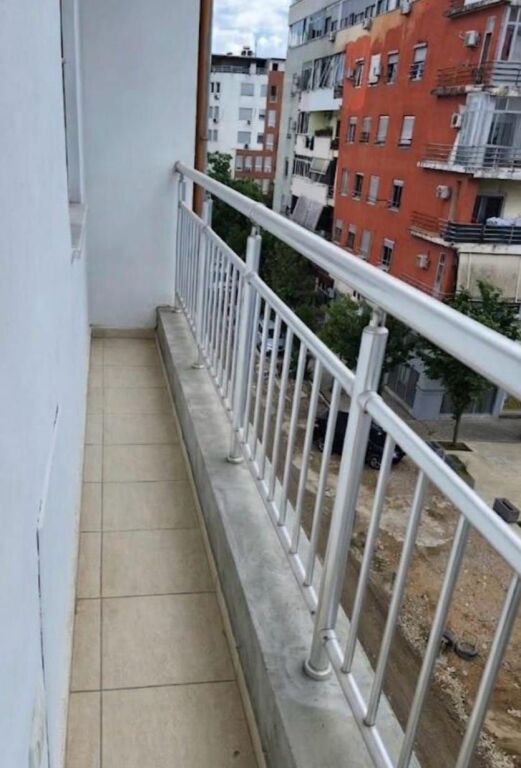 Qera | Apartament 2 + 1 | Stacioni i Trenit | 550 €/muaj
