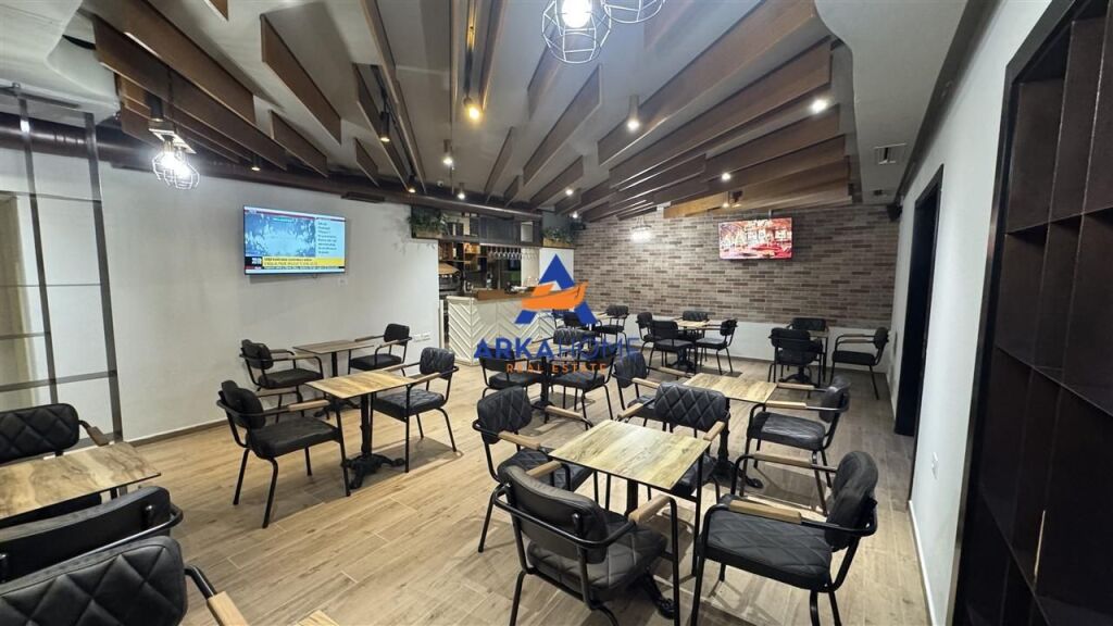FOR RENT BAR-PIZZERIA OPEN SPACE 91M2 " DON BOSKO " 1200 EURO