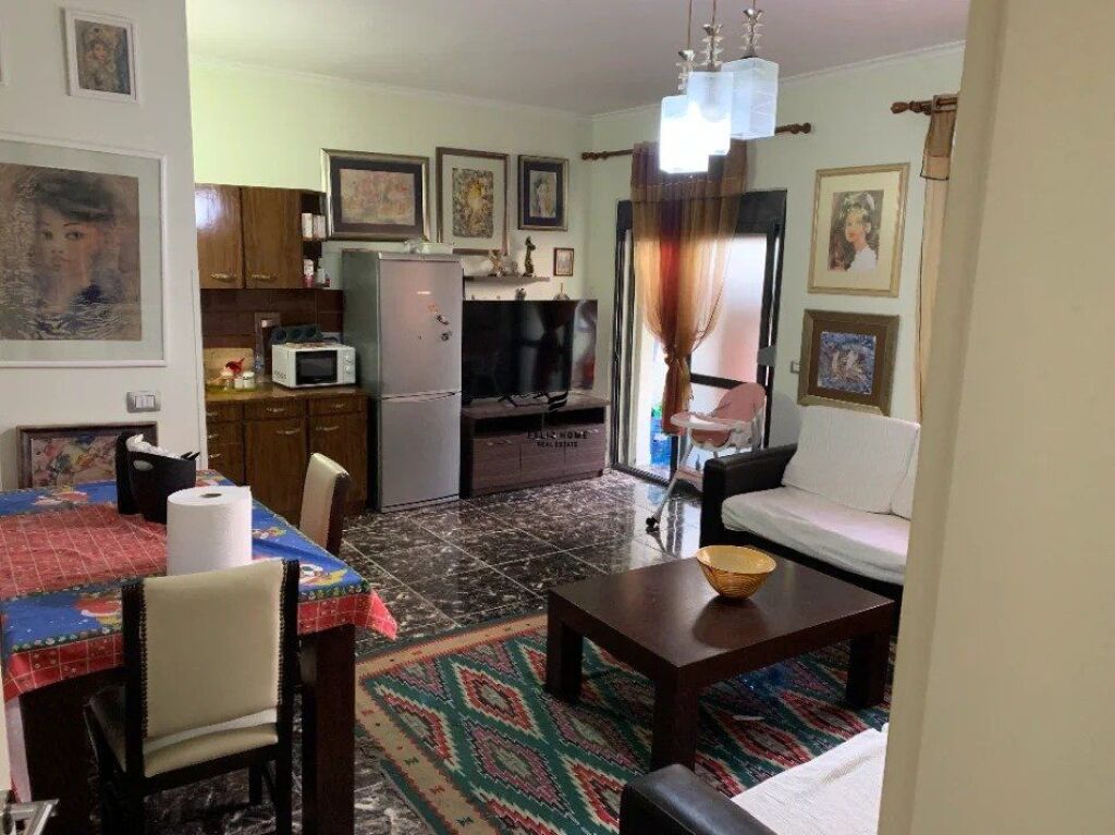 SHITET APARTAMENT 2+1 VASIL SHANTO 160.000 EURO FH-77727