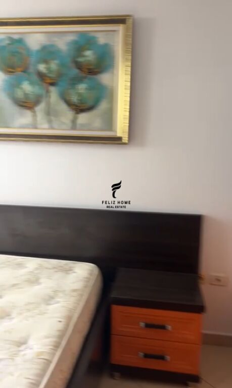 APARTAMENT ME QERA 1+1 ISH PARKU 60.000 LEKE FH-77736