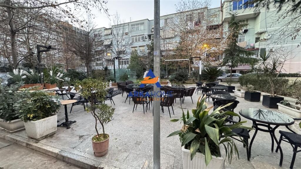 FOR RENT BAR-PIZZERIA OPEN SPACE 91M2 " DON BOSKO " 1200 EURO