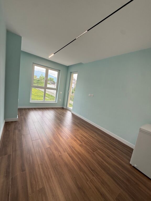 Apartament 3+1+2 ne Sauk me post parkim