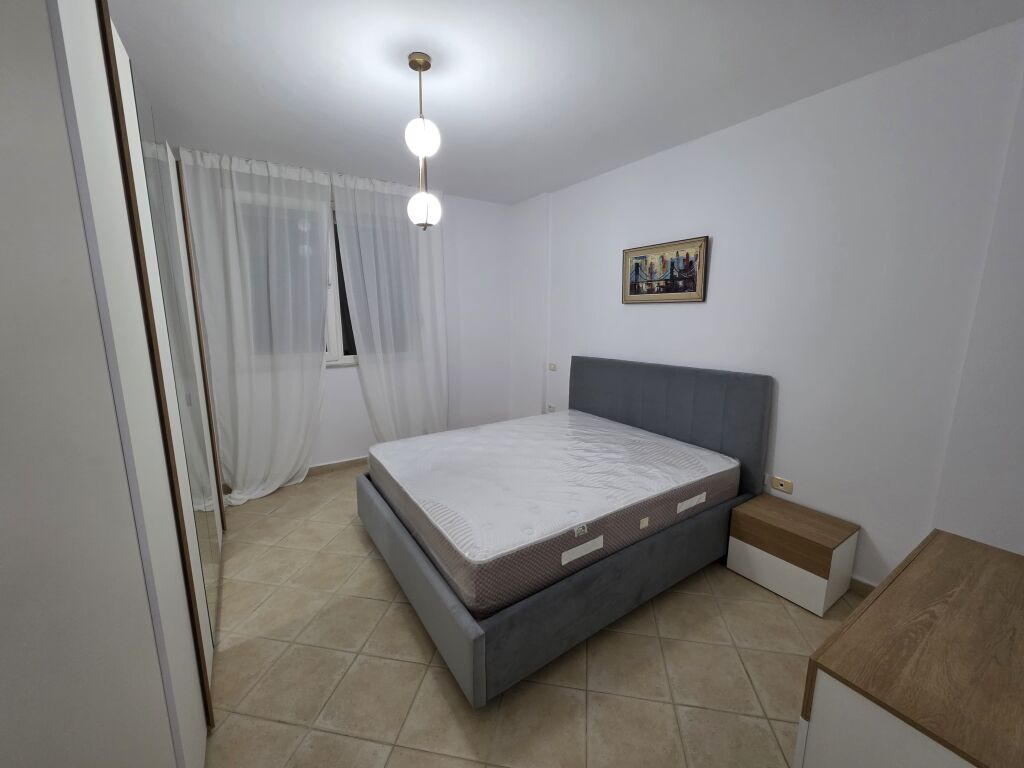 Jepet me qera 1+1+ ballkon