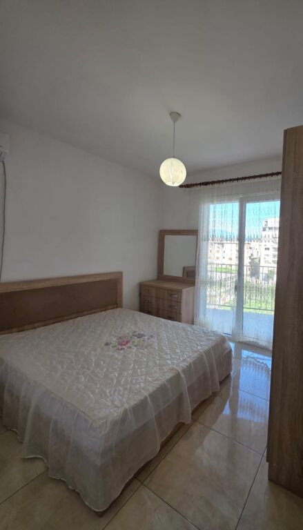 Apartament me qera 2+1 Astir