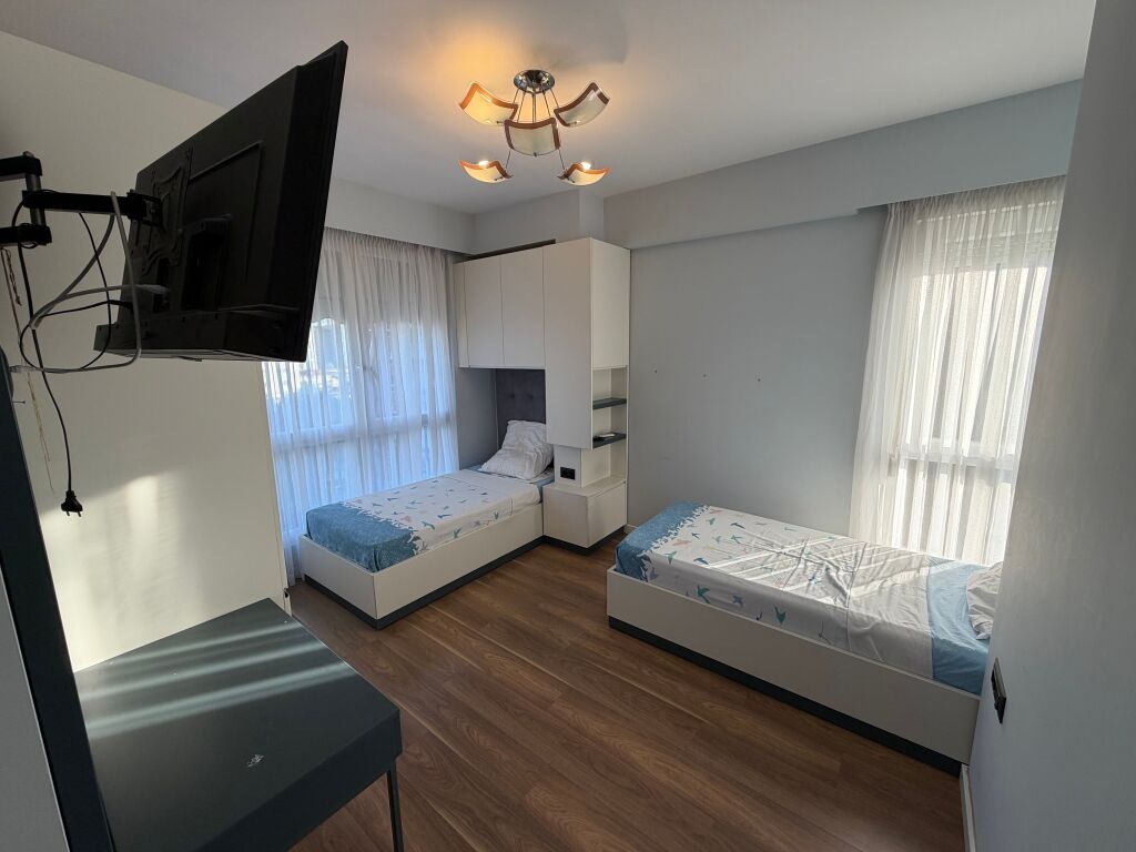 🏡 Duplex apartment 3+1+2 for rent in the 5 Majit area   📍 5 Majit area 💰 70,000 lek
