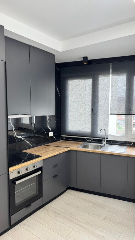 Apartament 2+1 per qera River Residence !
