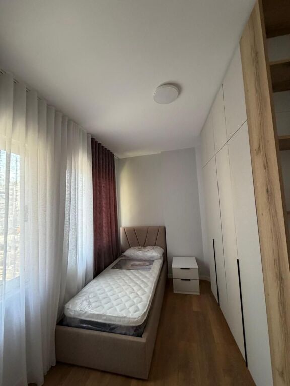 Affittasi appartamento 2+1 a Yzberisht/ Dietro Grand Gallery