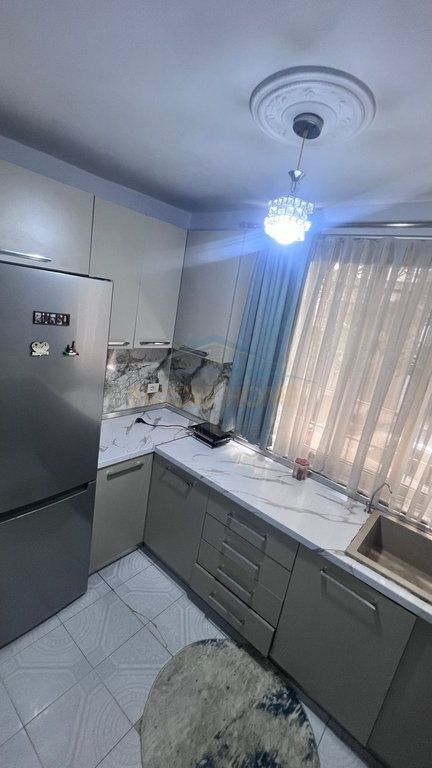 For rent near Partizani School, in Selvia, a comfortable and furnished apartment, located in a very accessible area and close to all necessary facilities.