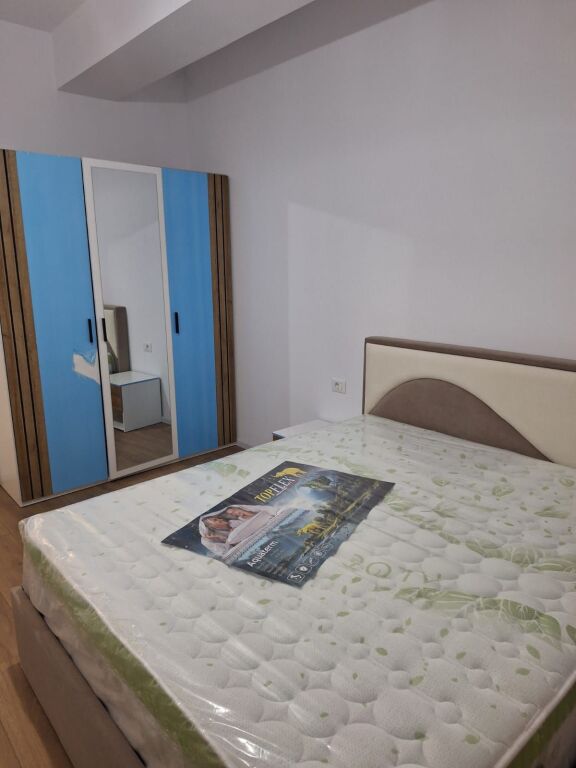 Tirane, jepet me qera apartament 1+1 Kati 4, 61 m² 43.000 LEK (Kompleksi Kaimi, ALI DEMI) PA KOMISION