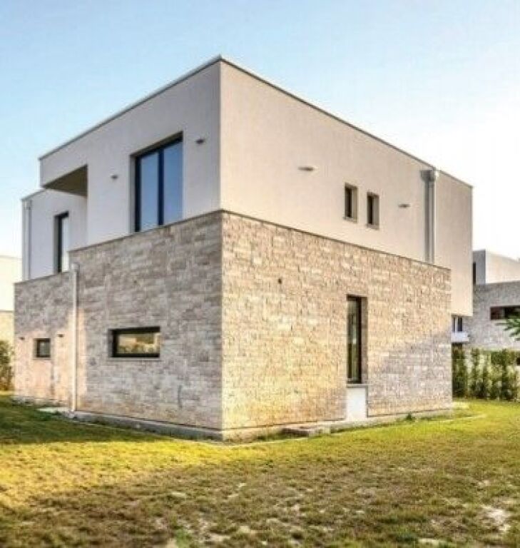 LUXURY VILLA FOR SALE – SAN PIETRO RESIDENCE, LALZ BAY