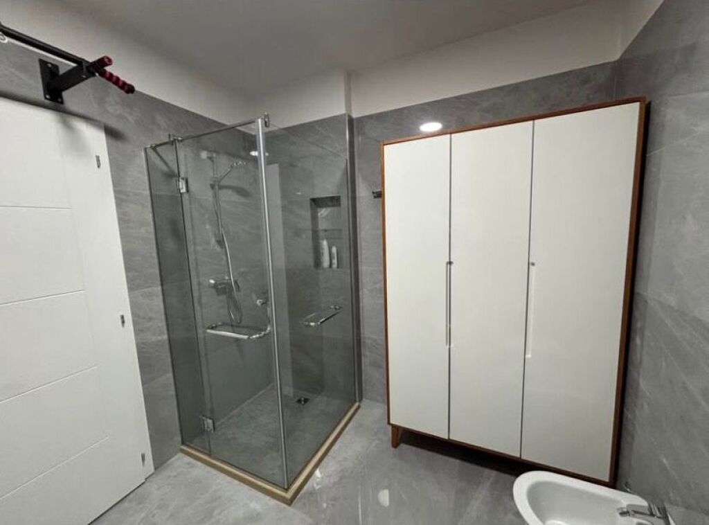 Jepet me qera apartament super i mobiluar tek Vilat Gjermane