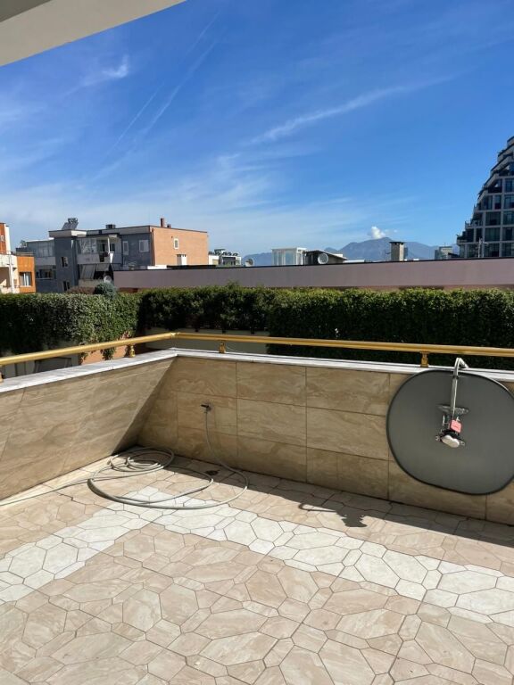Apartament per Zyra