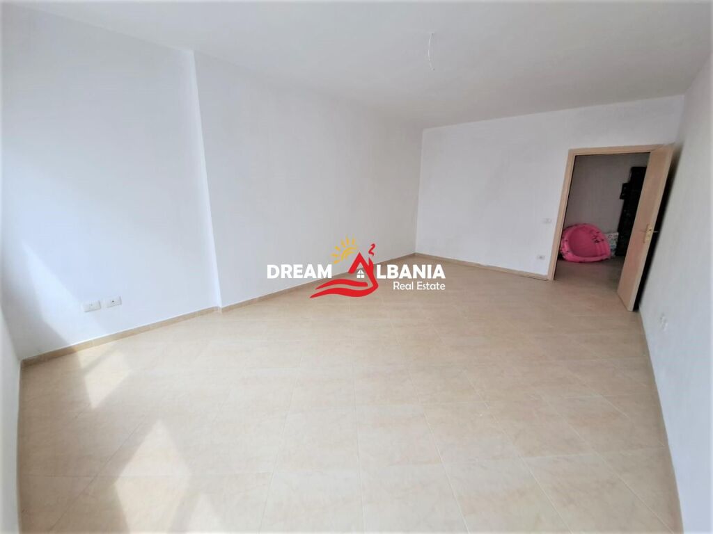 Apartament 2+1 ne shitje ne Yzberisht, Prane Grand Galery Tirane