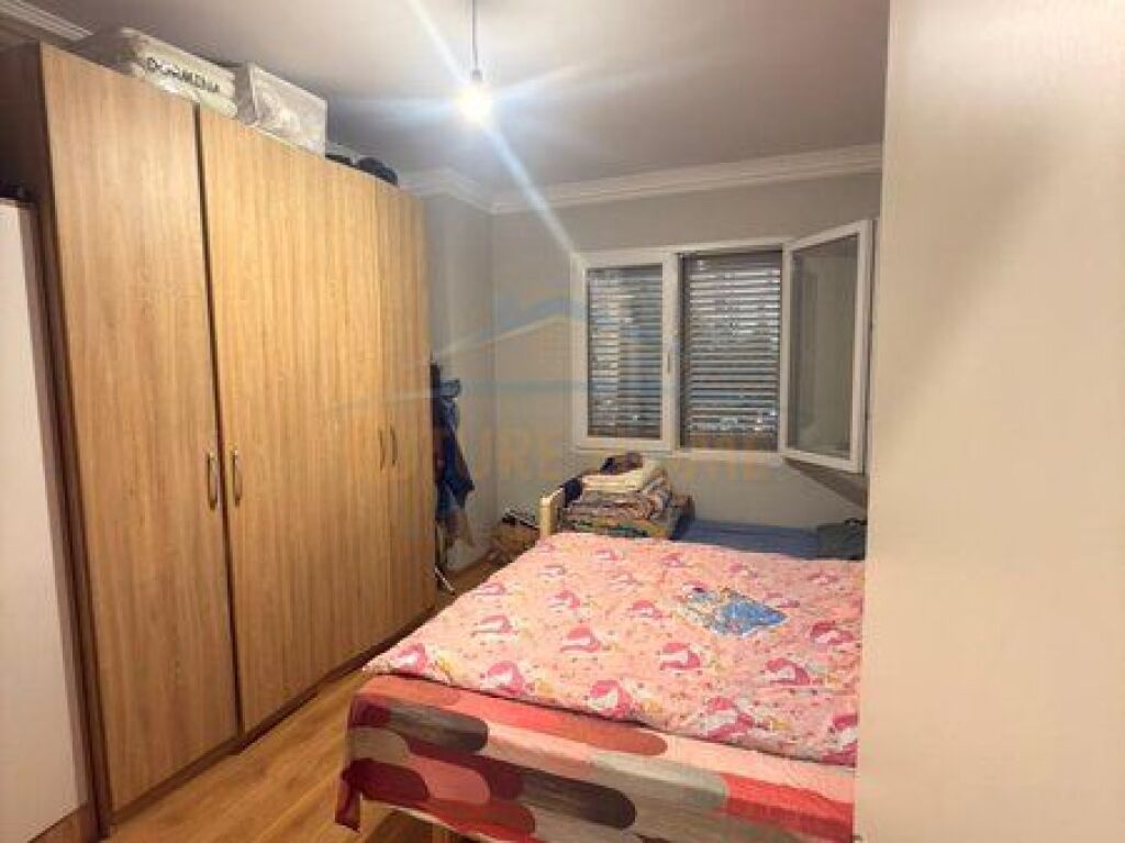 Shitet, Apartament 1+1, Unaza e Re, Tiranë