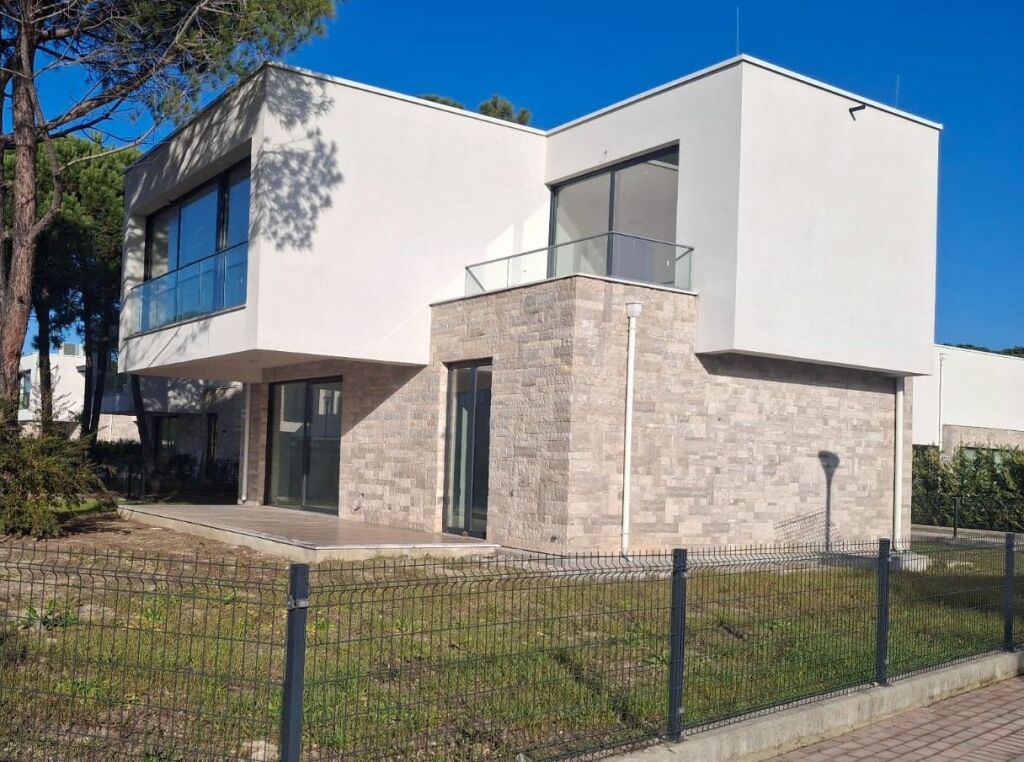 LUXURY VILLA FOR SALE – SAN PIETRO RESIDENCE, LALZ BAY