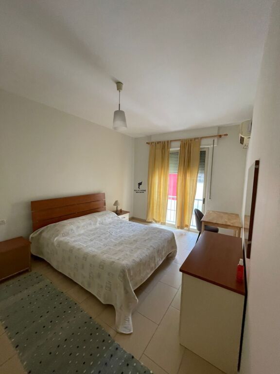 APARTAMENT ME QERA 2+1 PAZARI I RI 60.000 LEKE FH-77675