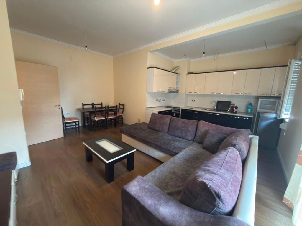 Affitto | Apartament 1 + 1 | 21 Dhjetori | 550 €/mese
