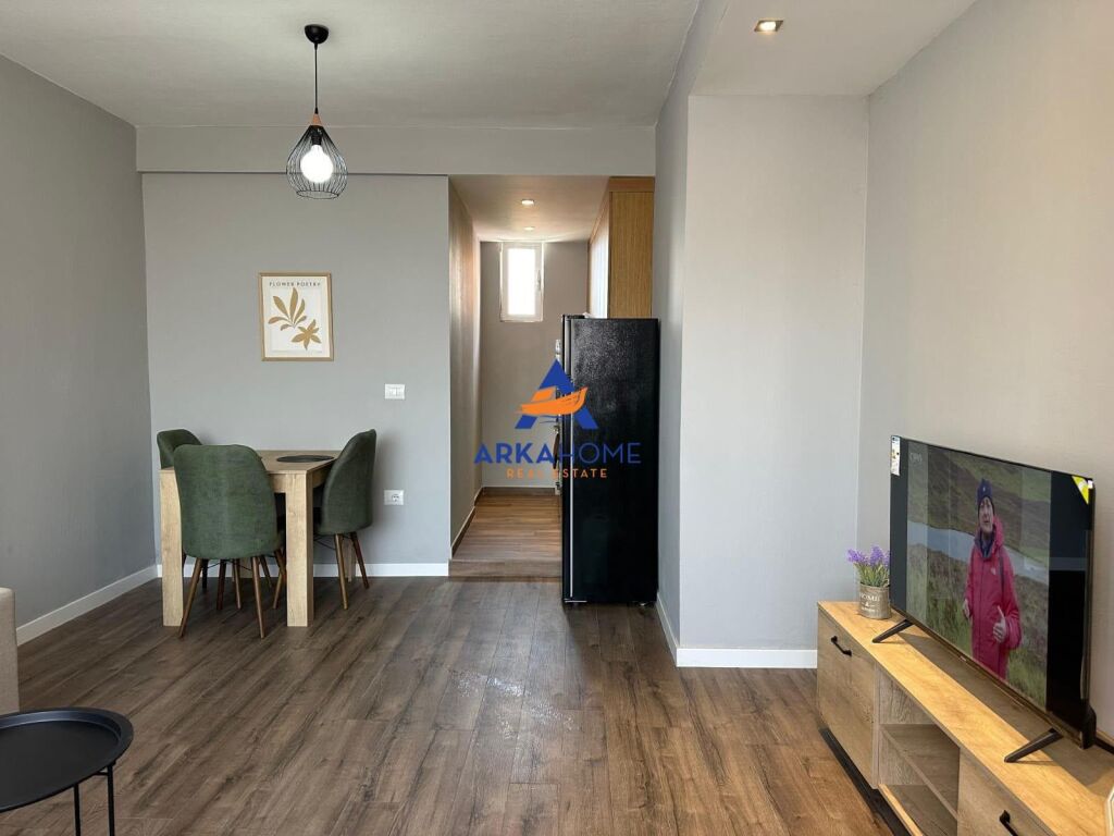 APPARTAMENTO IN AFFITTO 1+1+BALCONE " PAZARI I RI " 650 EURO