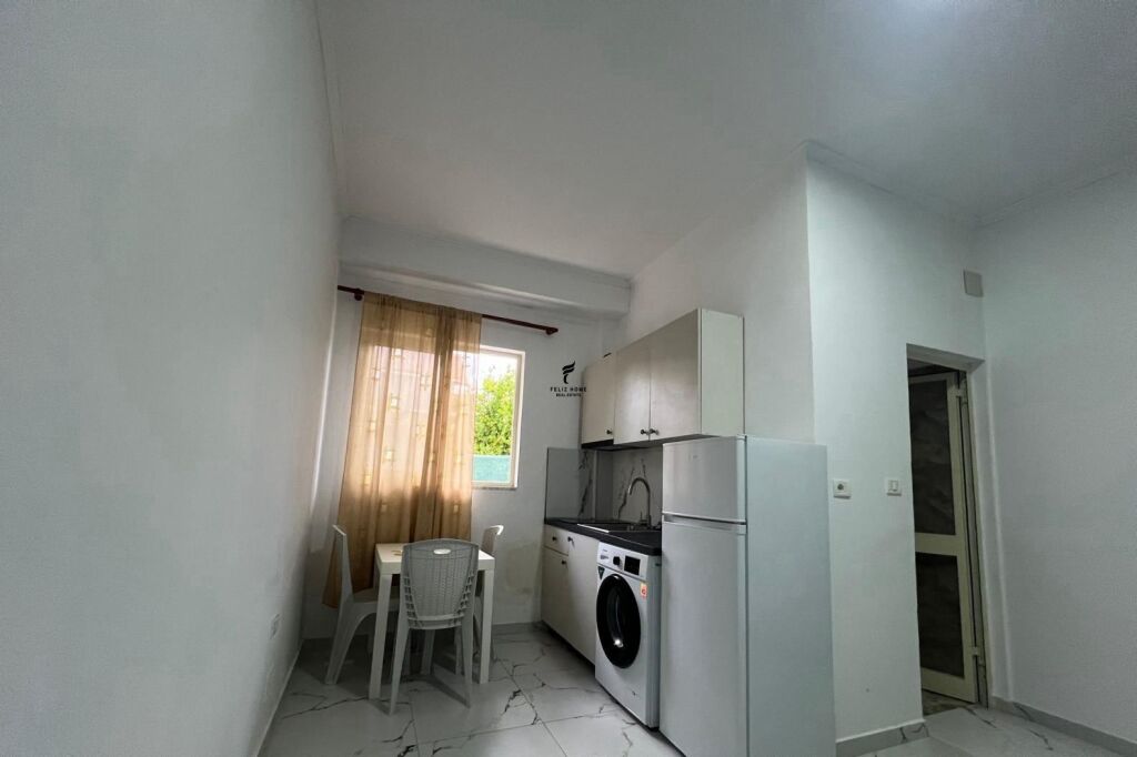 GARSIONERE ME QERA 30 M2 JORDAN MISJA 30.000 LEKE FH-77732