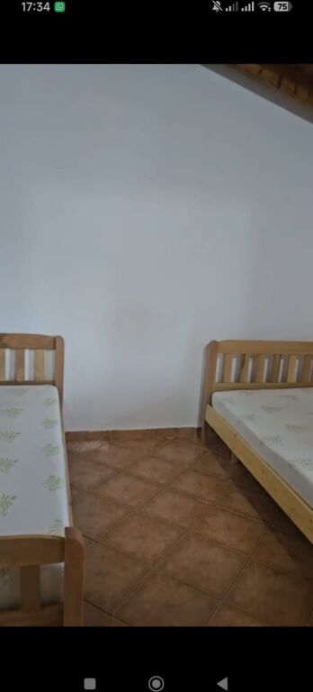 APARTMENT 2+1. 40000 LEKE.SIRI KODRA