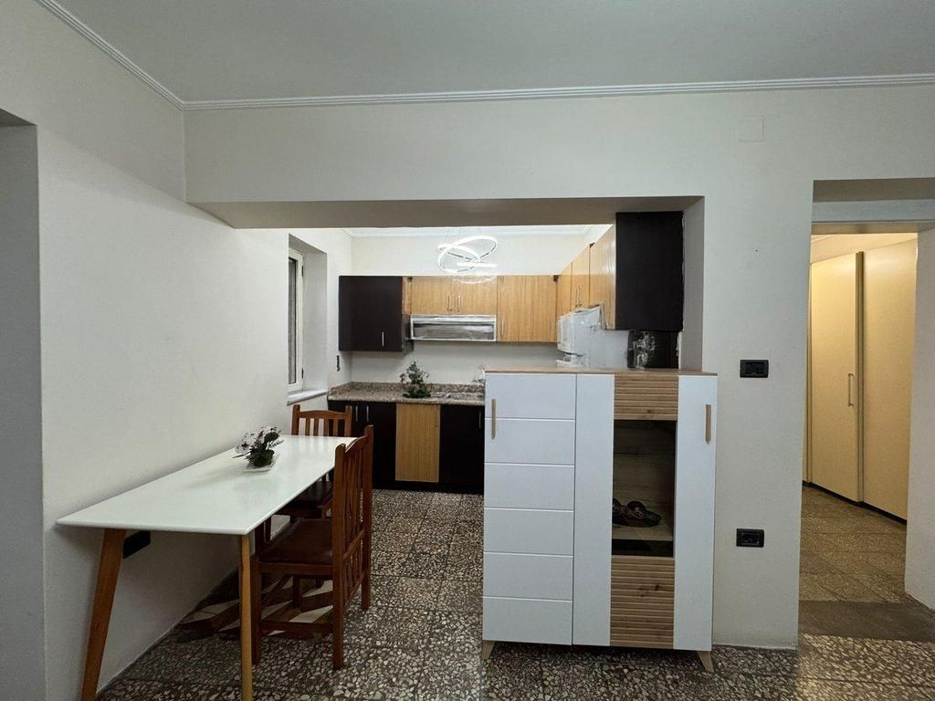 🏡Appartamento 1+1 in Affitto - Via Elbasanit vicino alla Scuola di Balletto