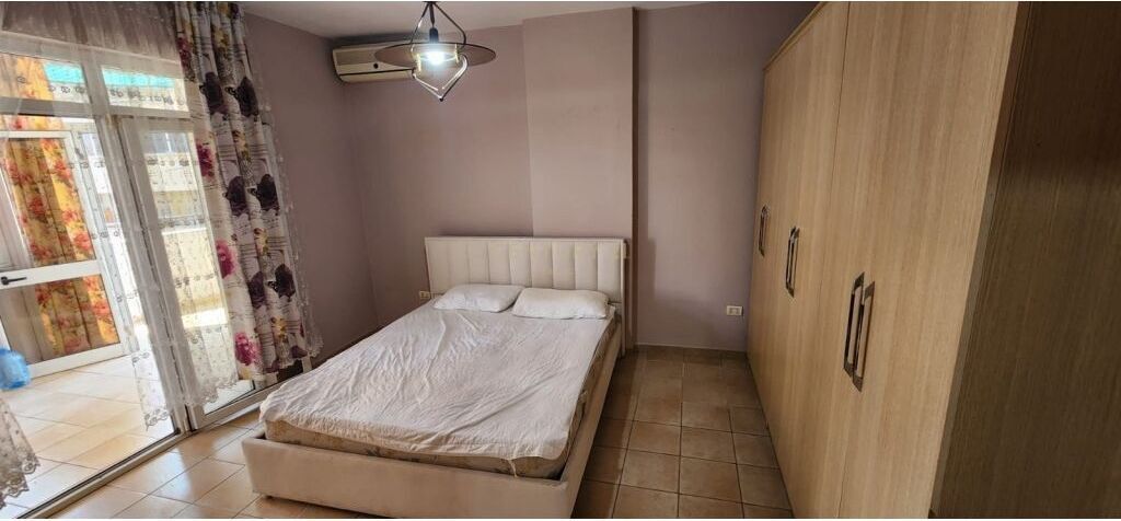 2+1+2 Për Shitje në Rruga Fortuzi