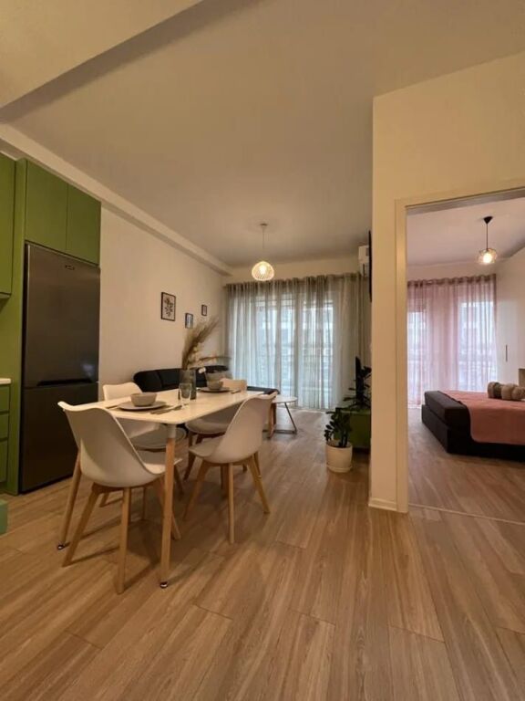 Jepet Me Qera Apartament 1+1+1 Ballkon
