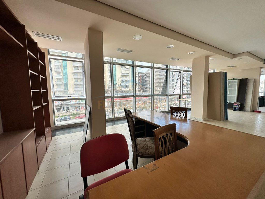 Rent, Business Premises, Transballkanike, Vlore