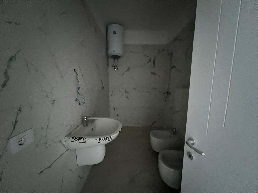 Apartment 2+1+2 for sale, Oasis Residence Unaza E Re