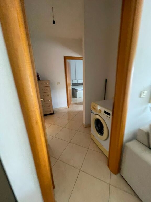 Jepet Me Qera Apartament 2+1+2 Ballkone