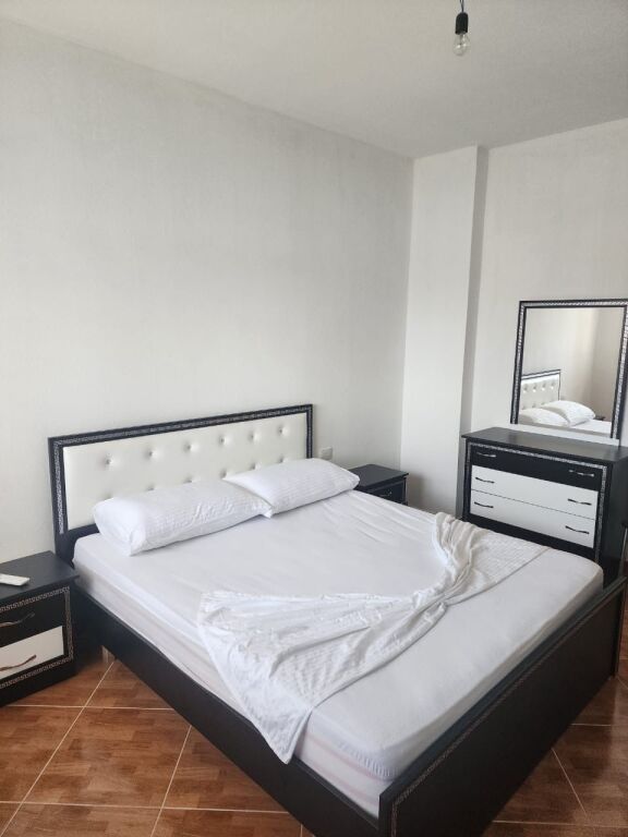 🏠Appartamento 2+1 in affitto annuale a Transballkanike, Vlore📍
