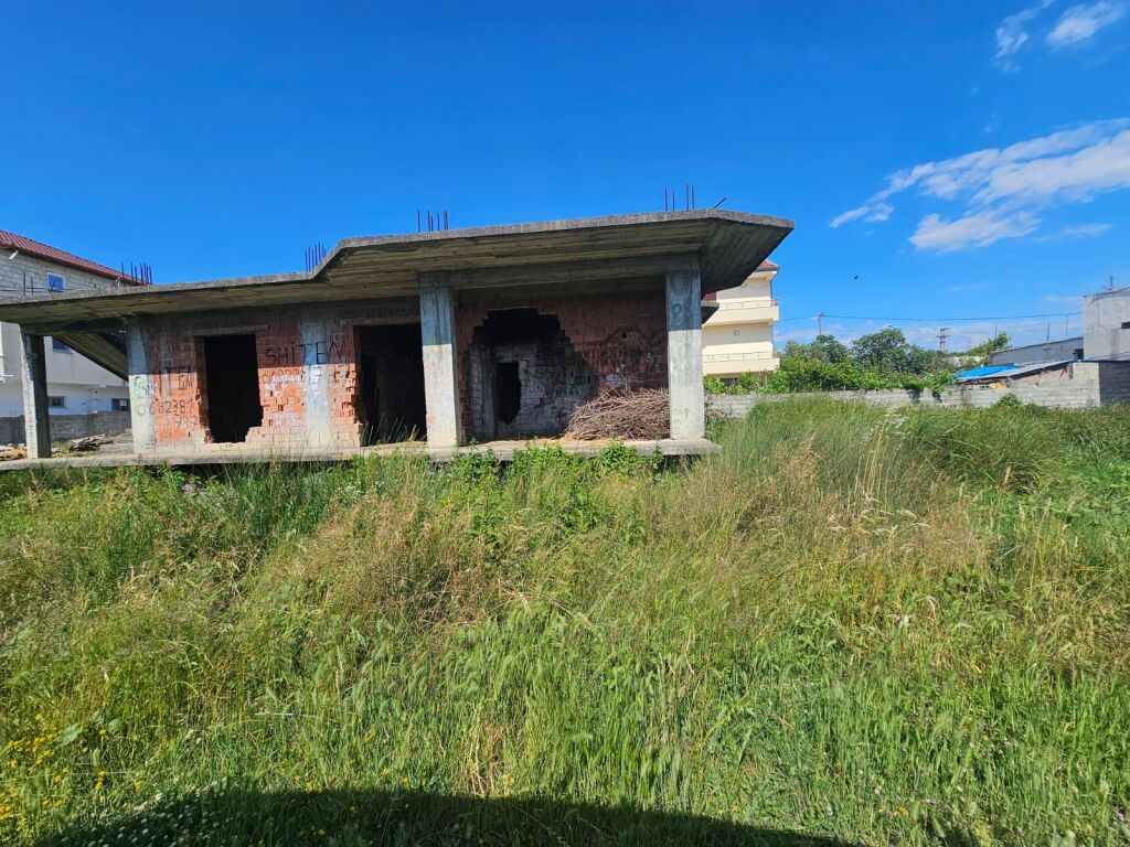 🏡 PRIVATE HOUSE FOR SALE IN FAZË KARABINA – UNAZËS ROAD, DURRËS