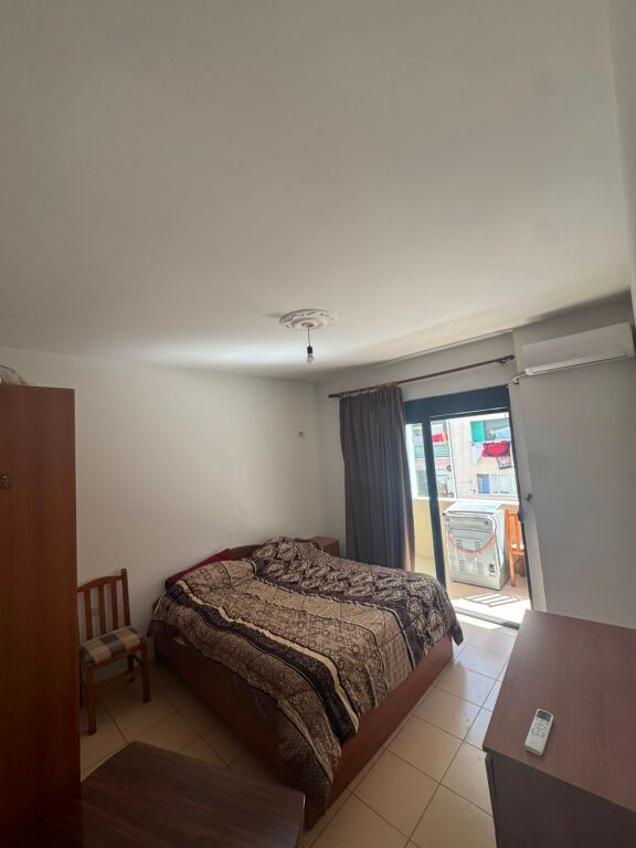 Jepet me qera 2+2 mobiluar te Spar 2 fresk 400 eu