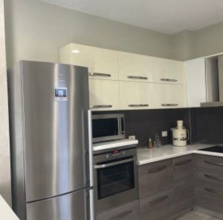 2+1,mbi kristal center,98 m2,195 miljon leke