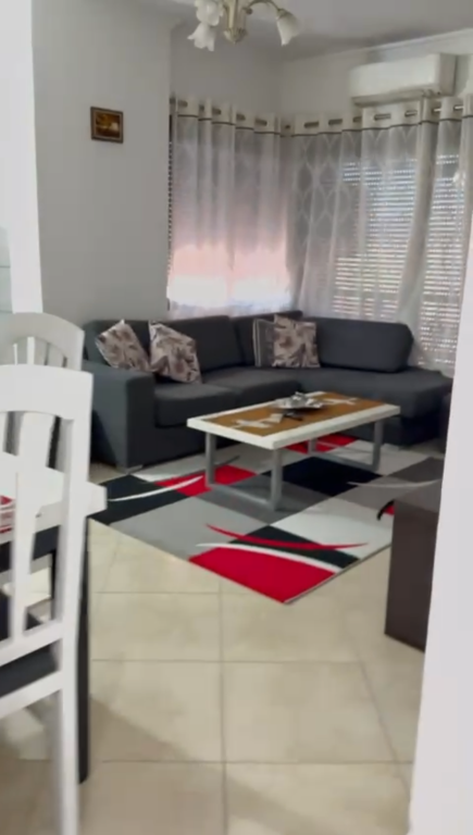 Affittasi 2+1+garage con qepen kmy