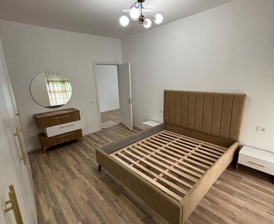 Apartament Me Qera 1+1 Ne 5 Maj (ID B2101742) Tirane