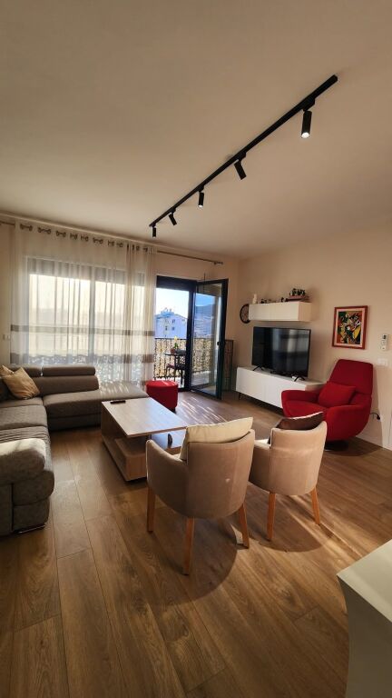Apartament me qira 2+1+2 – Myslym Shyr