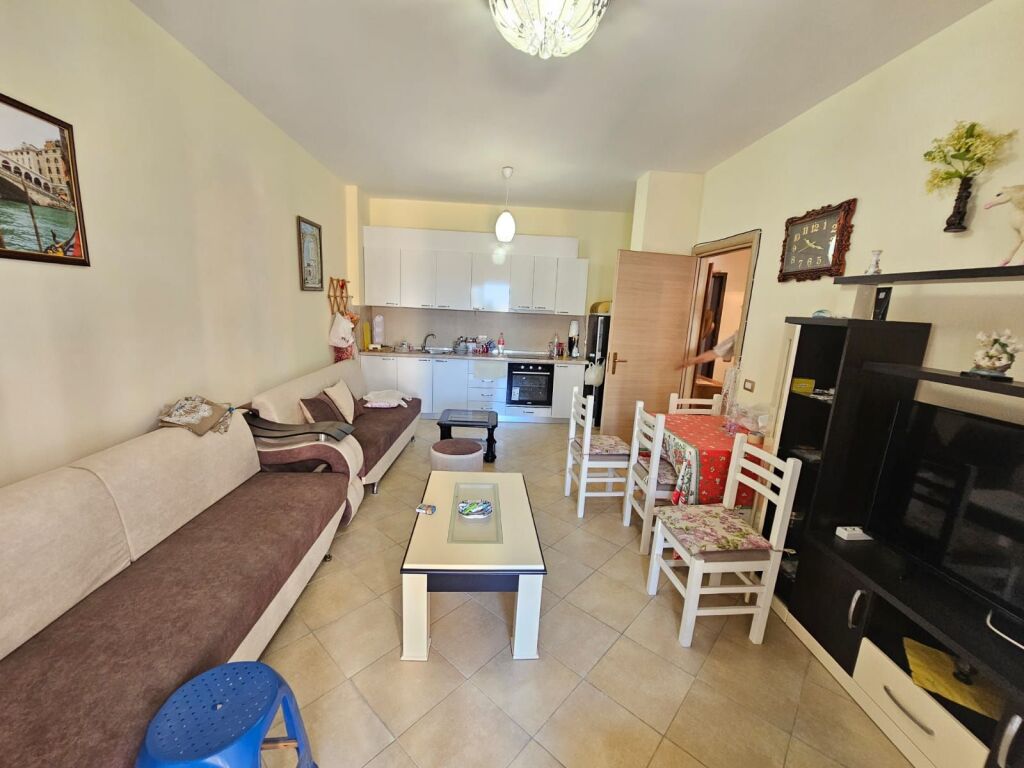 🏡 SHITET APARTAMENT 1+1 NË PLAZH, PRANE RROTES KUQE